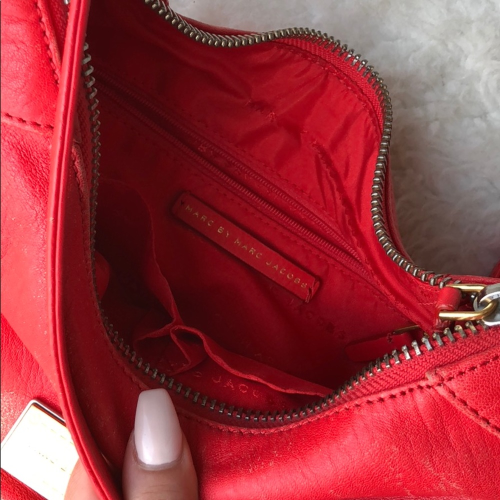 Marc Jacobs leather shoulder messenger bag - Picture 4 of 4